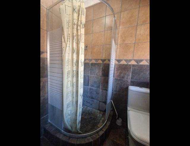 17 BEDROOM HOUSE FOR SALE IN VANDERBIJLPARK SE 7